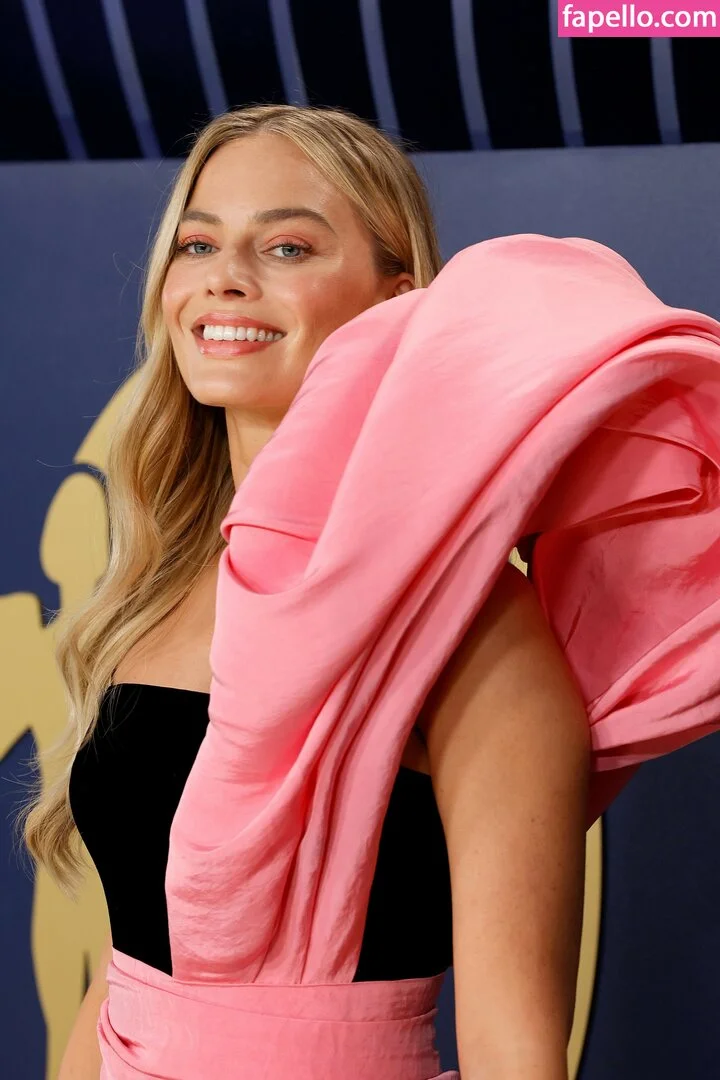 Margot Robbie Onlyfans Photo Gallery 