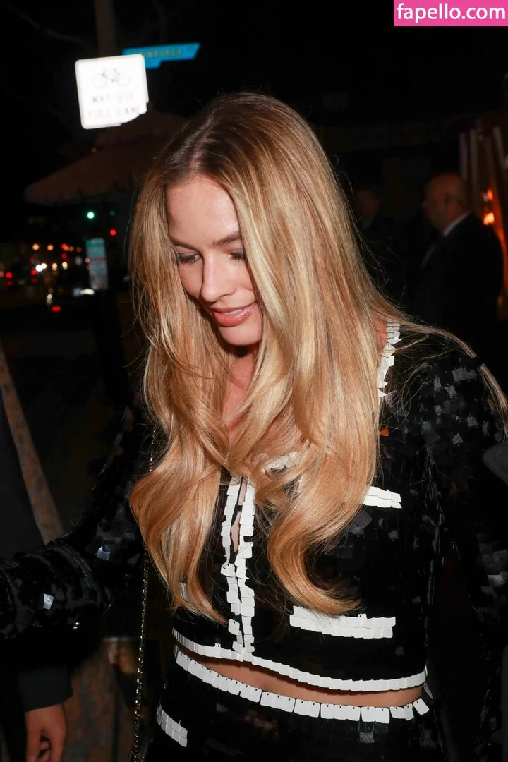 Margot Robbie Onlyfans Photo Gallery 