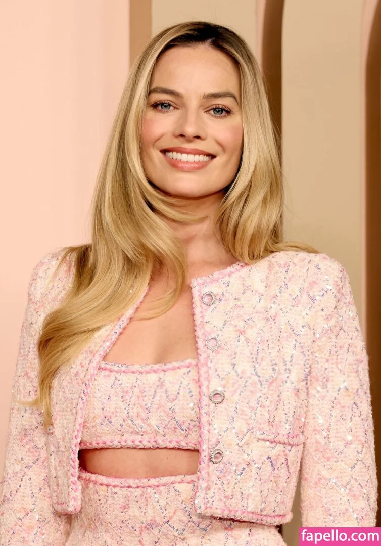 Margot Robbie Onlyfans Photo Gallery 