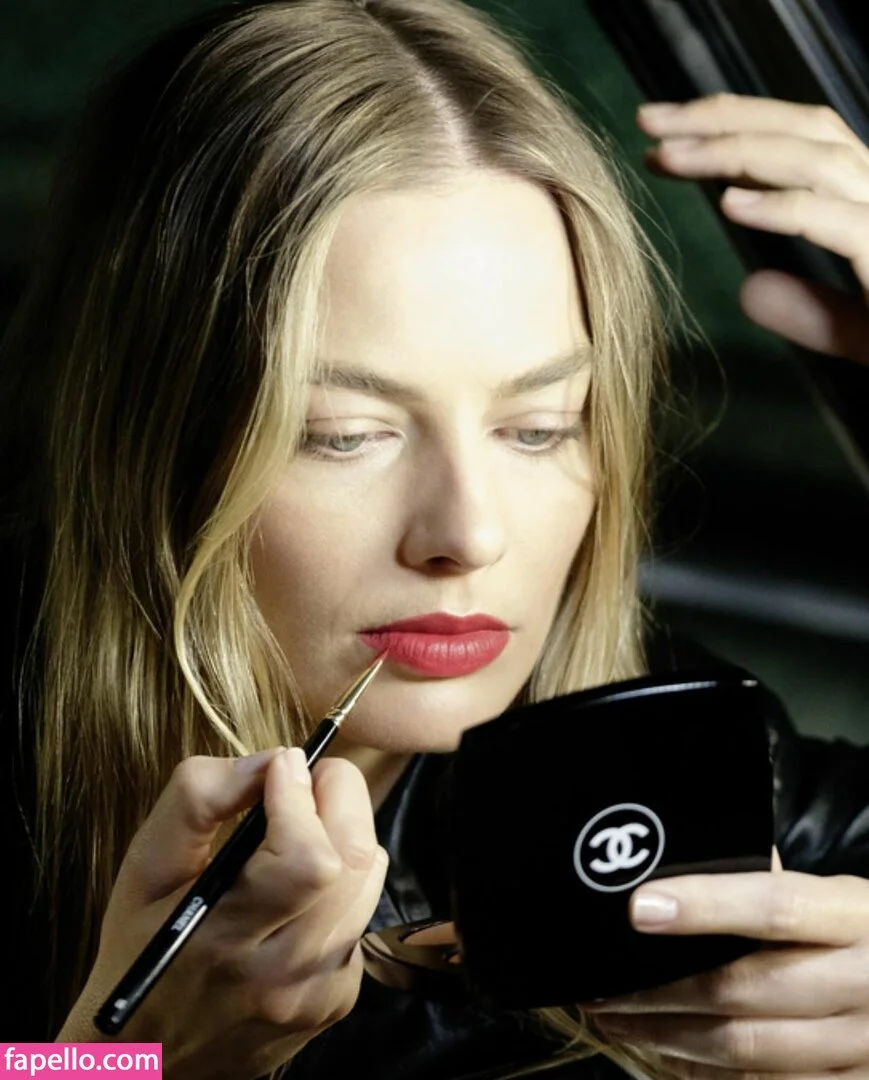 Margot Robbie Onlyfans Photo Gallery 