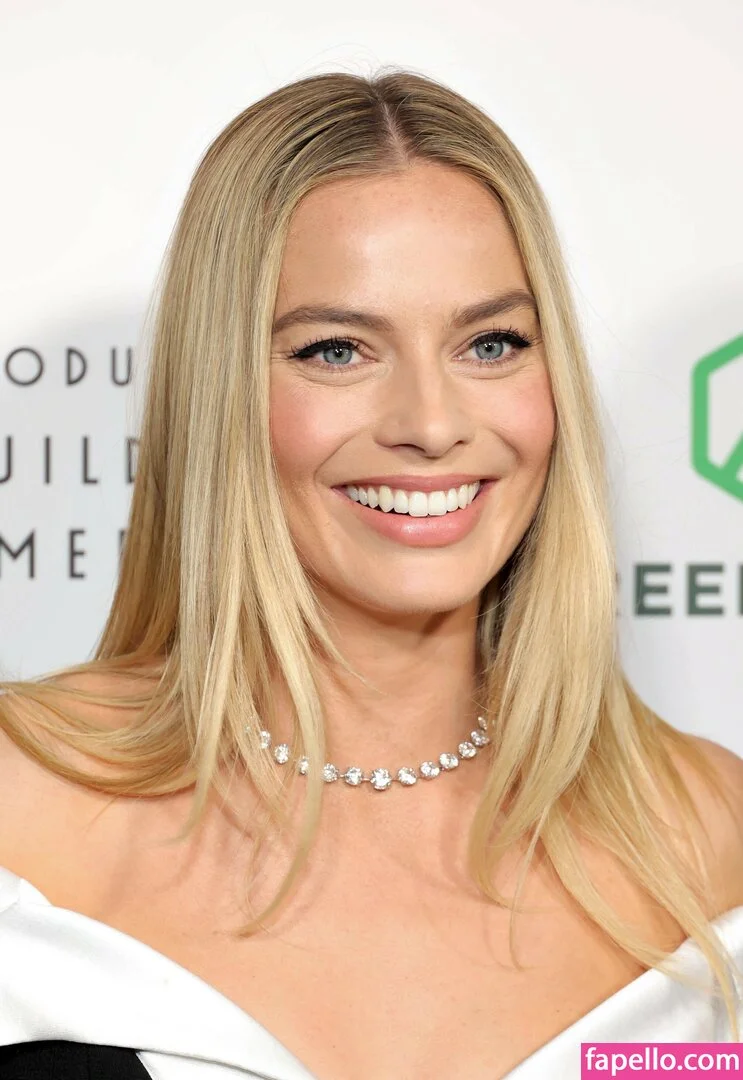 Margot Robbie Onlyfans Photo Gallery 