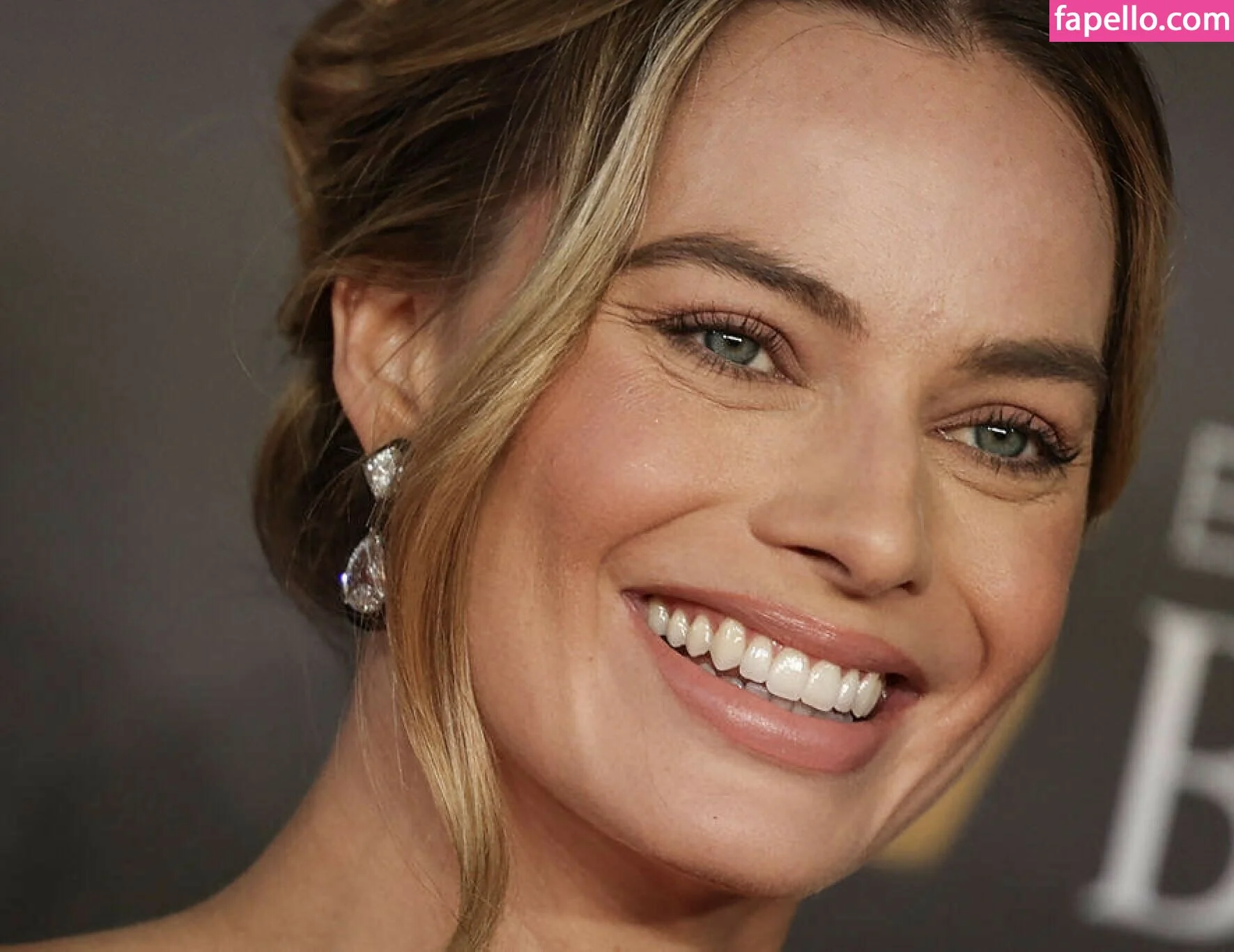 Margot Robbie Onlyfans Photo Gallery 