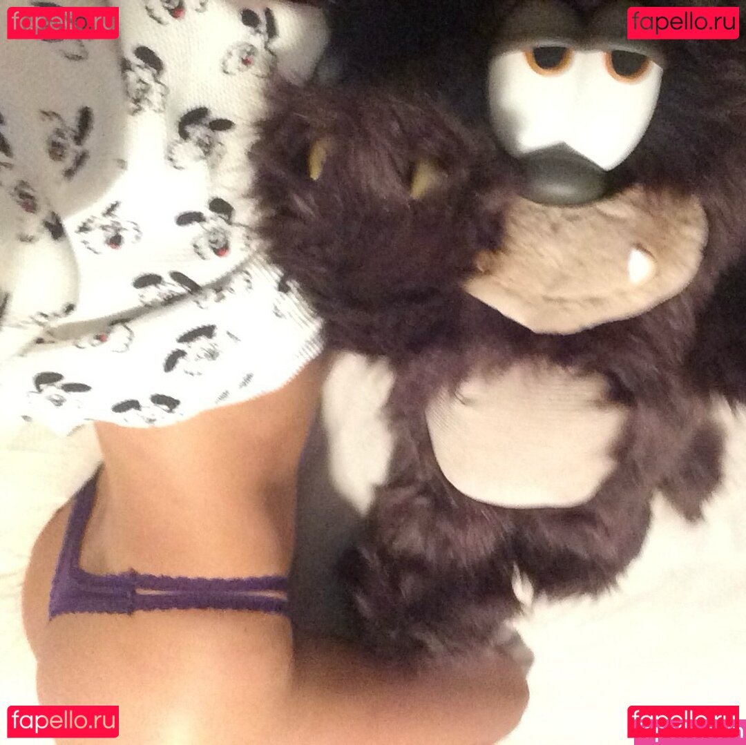 Tommy Genesis Nude Onlyfans Photo 17
