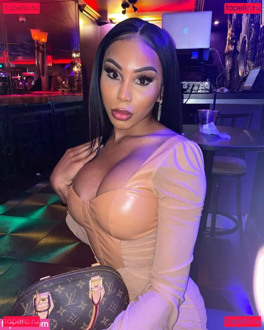 BarbieDolllFlavor Onlyfans Photo Gallery 