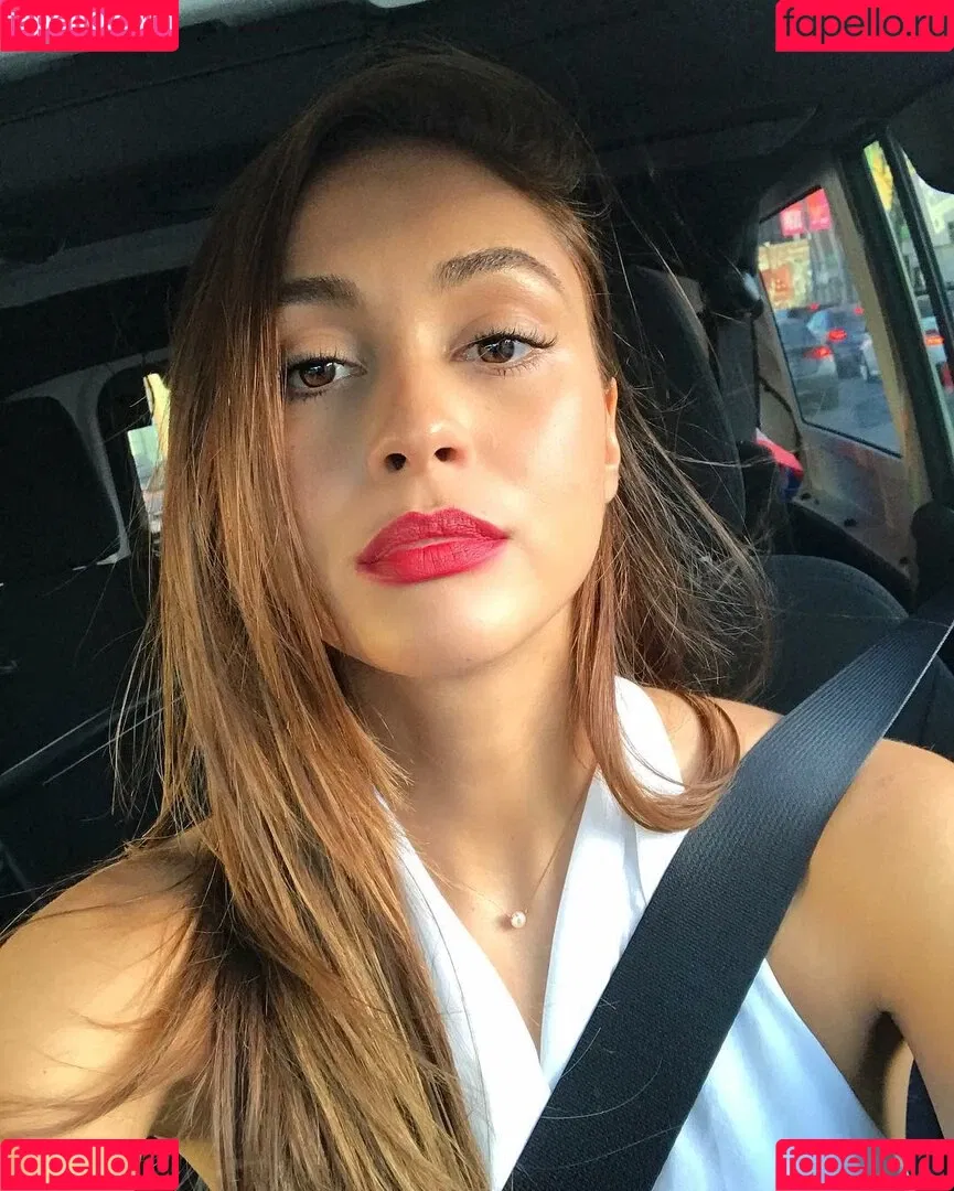 Lindsey Morgan Onlyfans Photo Gallery 