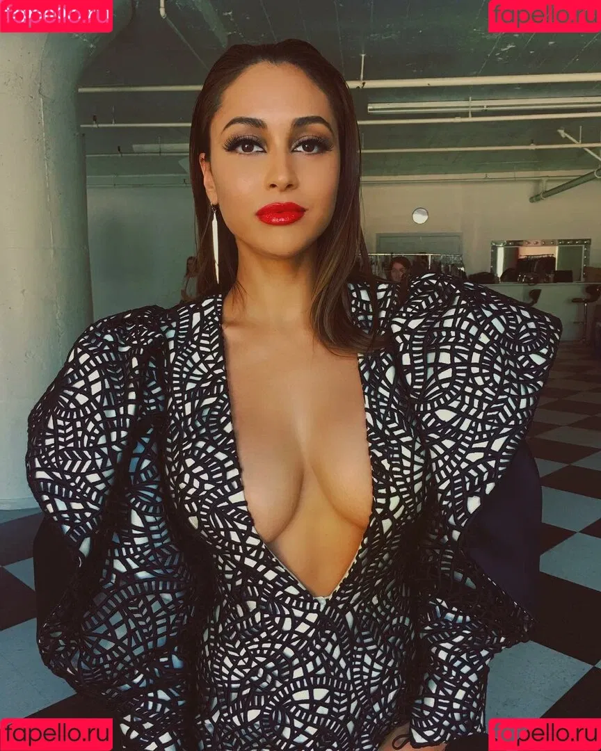 Lindsey Morgan Onlyfans Photo Gallery 
