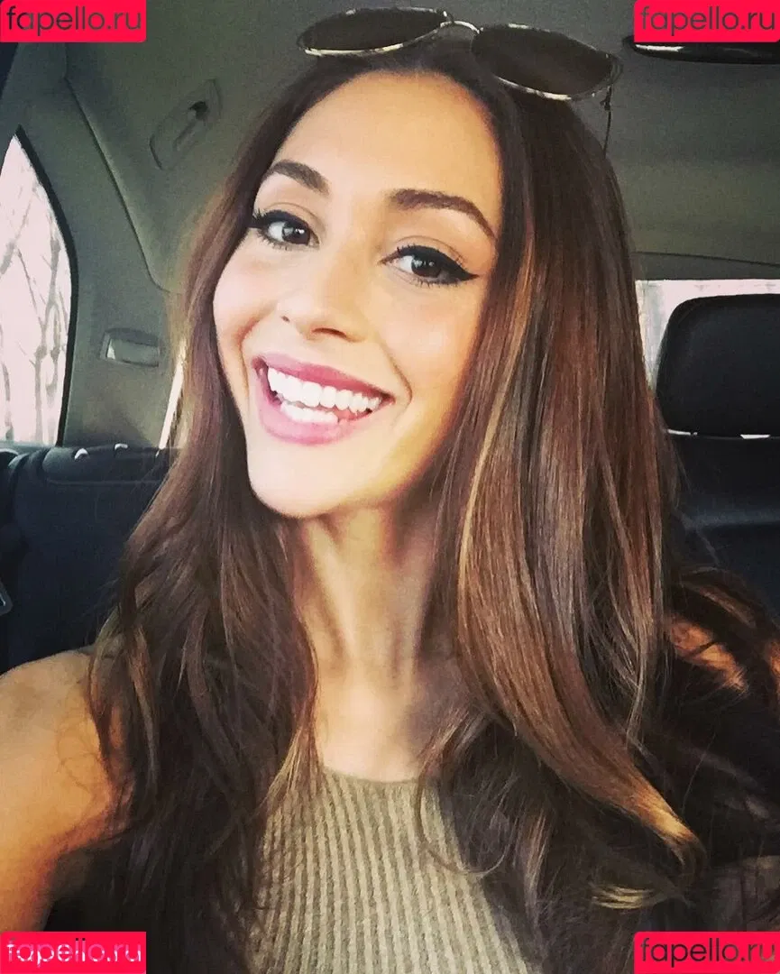Lindsey Morgan Onlyfans Photo Gallery 