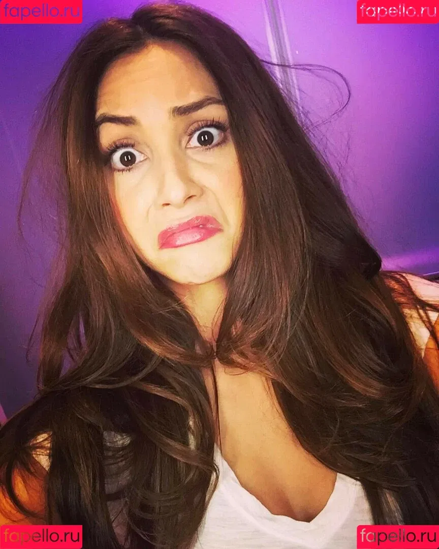 Lindsey Morgan Onlyfans Photo Gallery 