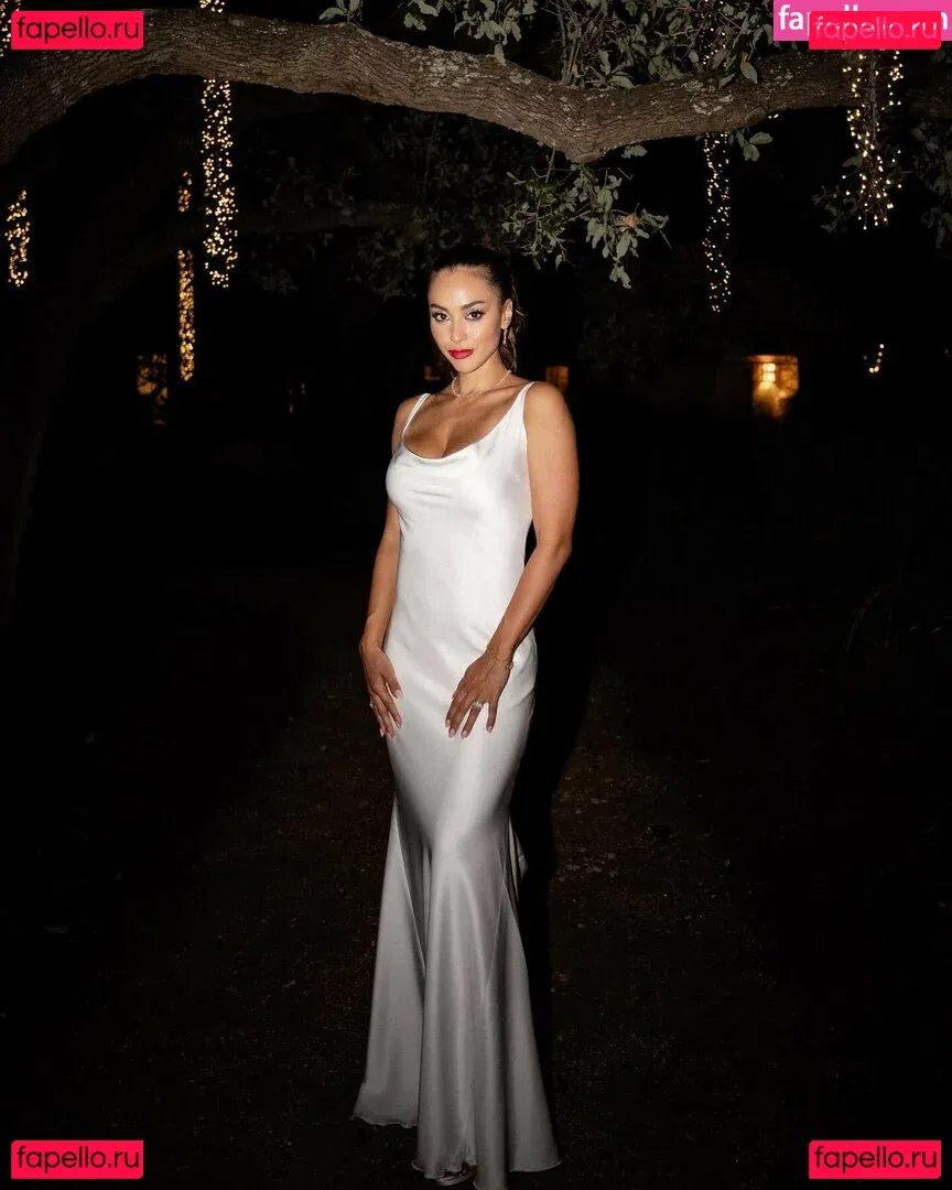 Lindsey Morgan Onlyfans Photo Gallery 