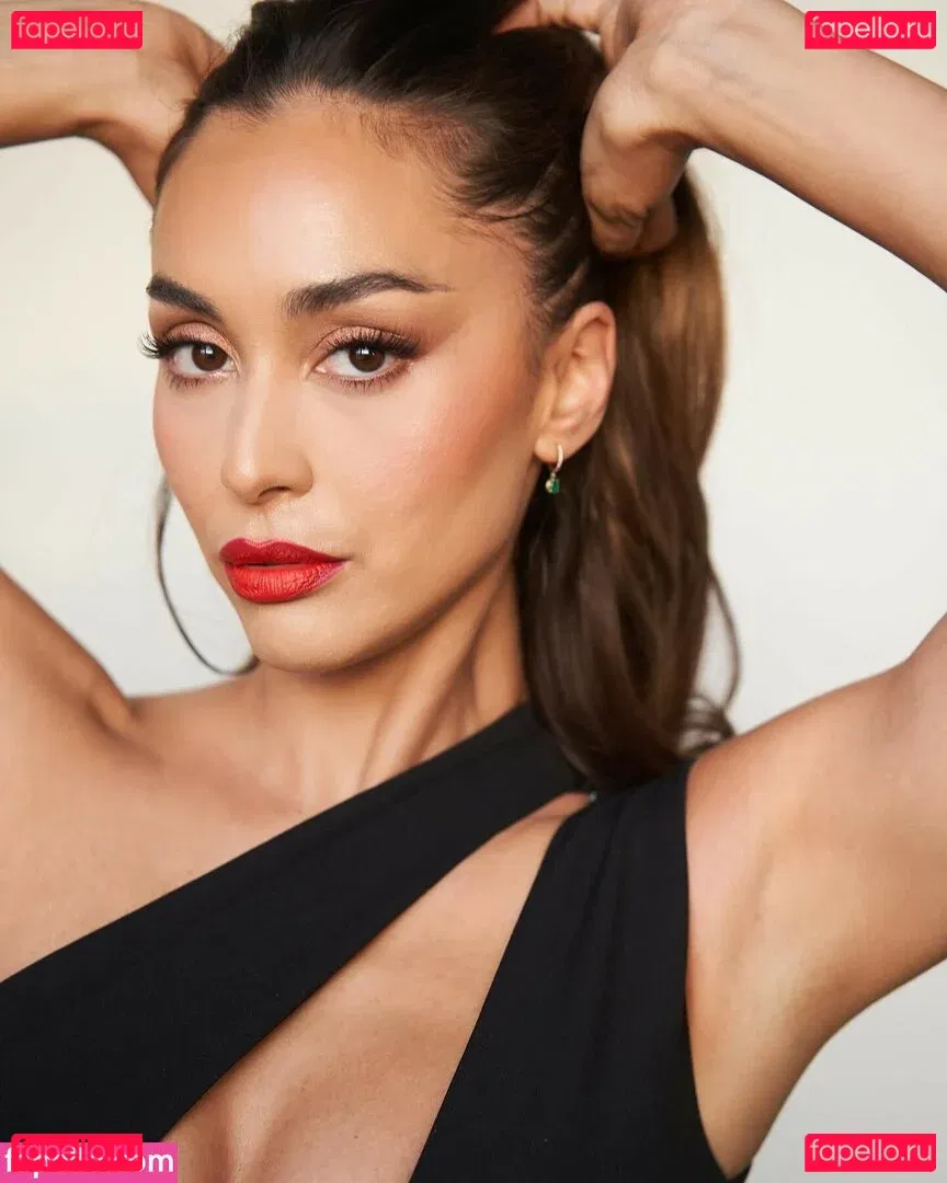 Lindsey Morgan Onlyfans Photo Gallery 