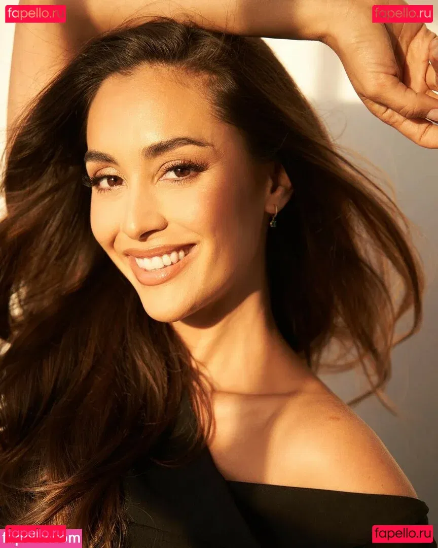 Lindsey Morgan Onlyfans Photo Gallery 