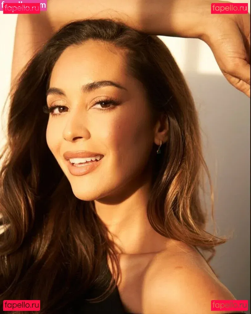 Lindsey Morgan Onlyfans Photo Gallery 