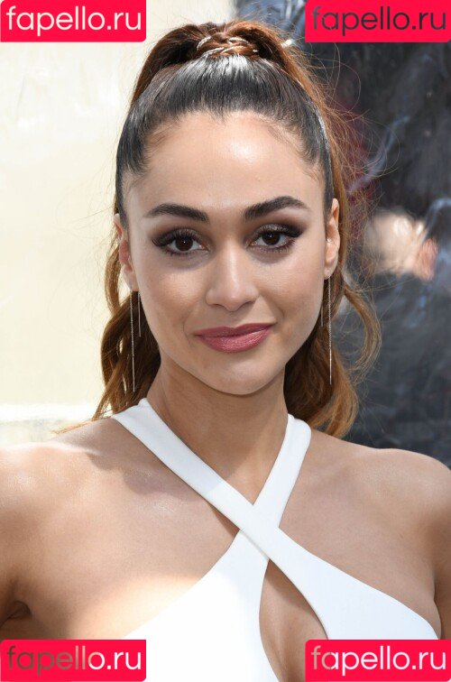 Lindsey Morgan Onlyfans Photo Gallery 