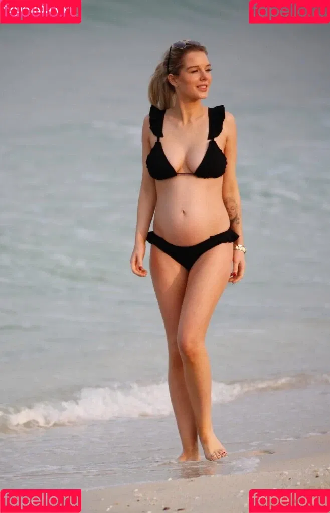 Helen Flanagan Onlyfans Photo Gallery 