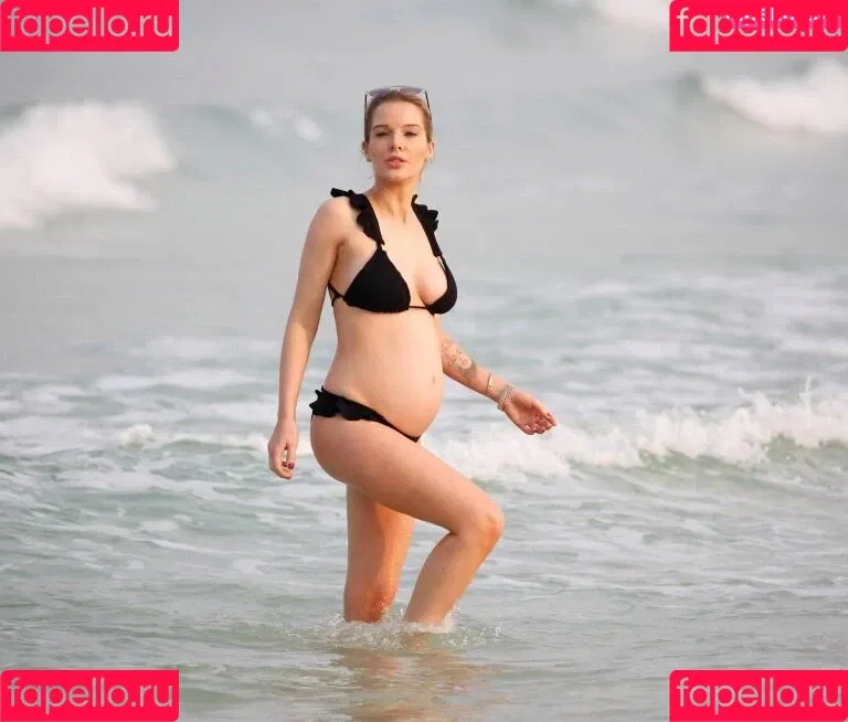 Helen Flanagan Onlyfans Photo Gallery 