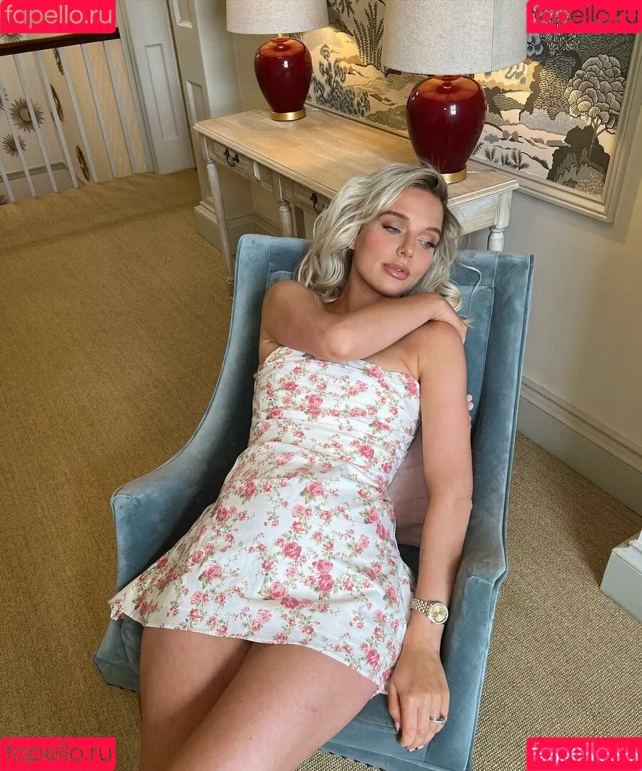 Helen Flanagan Onlyfans Photo Gallery 