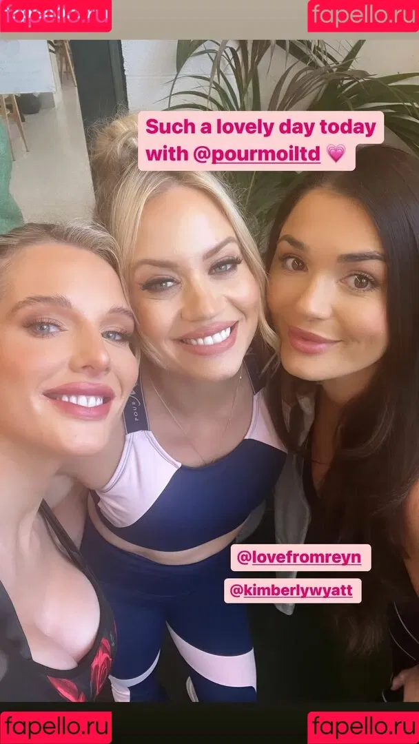 Helen Flanagan Onlyfans Photo Gallery 