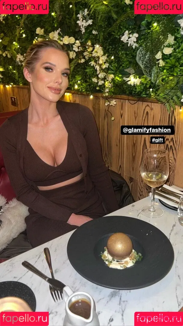 Helen Flanagan Onlyfans Photo Gallery 