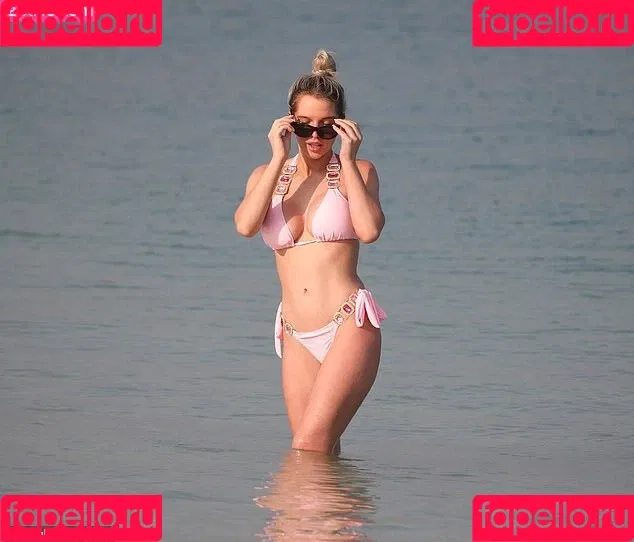 Helen Flanagan Onlyfans Photo Gallery 