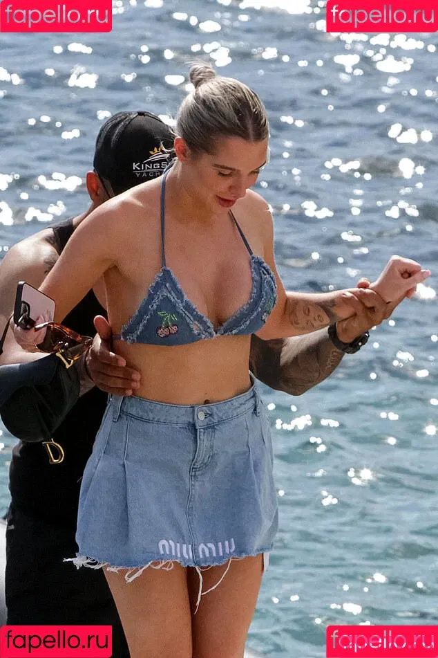 Helen Flanagan Onlyfans Photo Gallery 