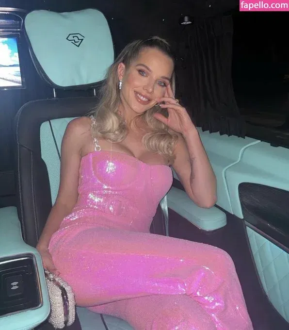 Helen Flanagan Onlyfans Photo Gallery 