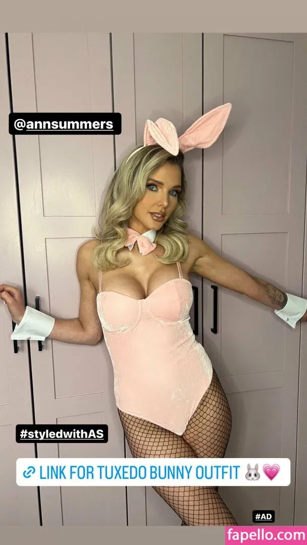 Helen Flanagan Onlyfans Photo Gallery 