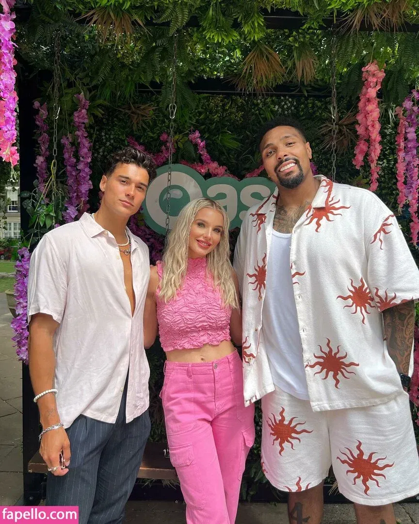 Helen Flanagan Onlyfans Photo Gallery 