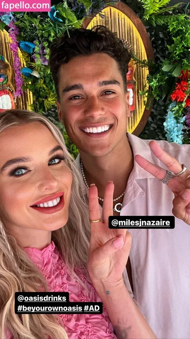 Helen Flanagan Onlyfans Photo Gallery 