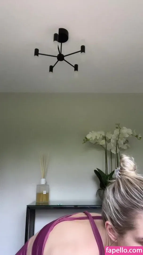 Helen Flanagan Onlyfans Photo Gallery 