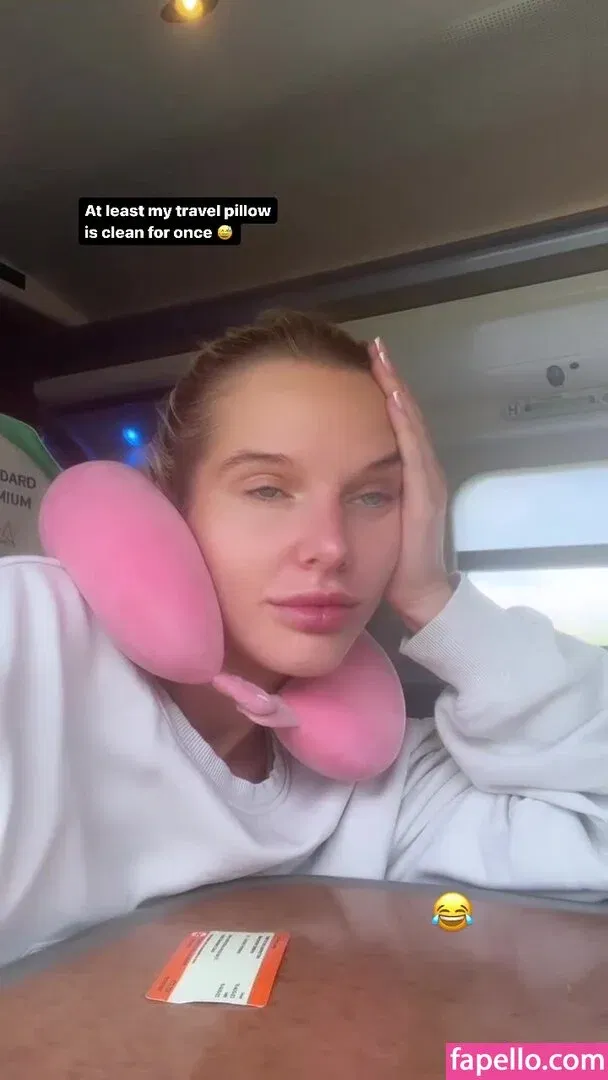 Helen Flanagan Onlyfans Photo Gallery 