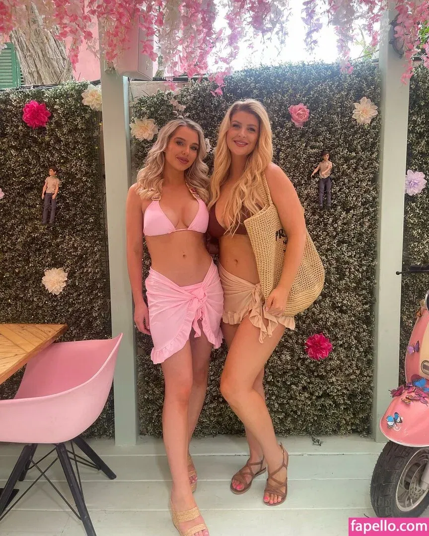 Helen Flanagan Onlyfans Photo Gallery 