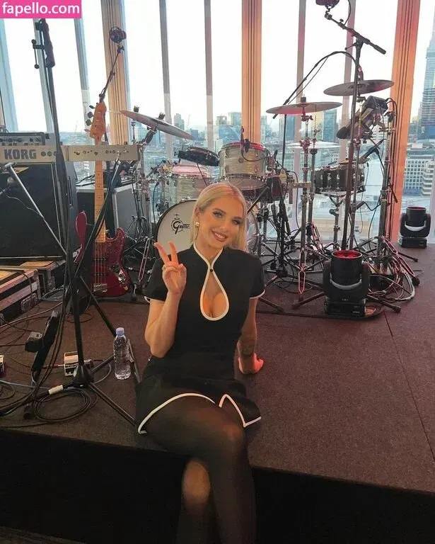 Helen Flanagan Onlyfans Photo Gallery 