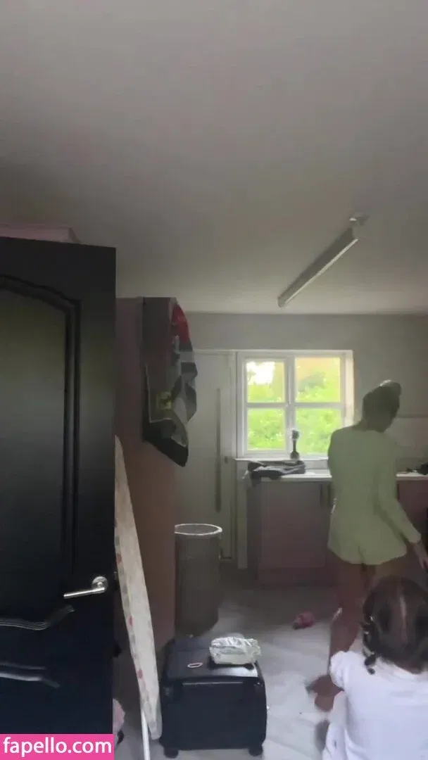 Helen Flanagan Onlyfans Photo Gallery 