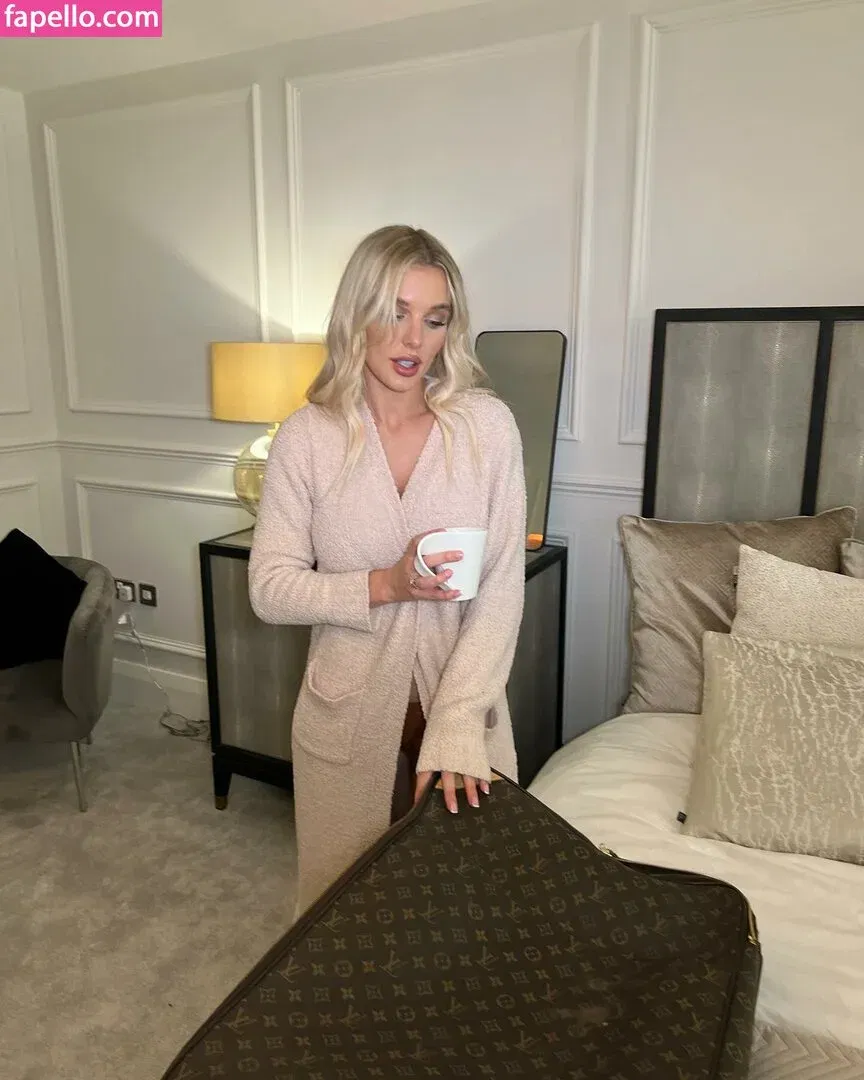 Helen Flanagan Onlyfans Photo Gallery 