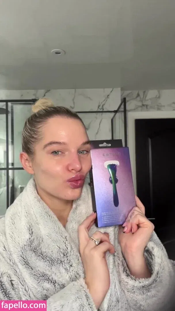 Helen Flanagan Onlyfans Photo Gallery 