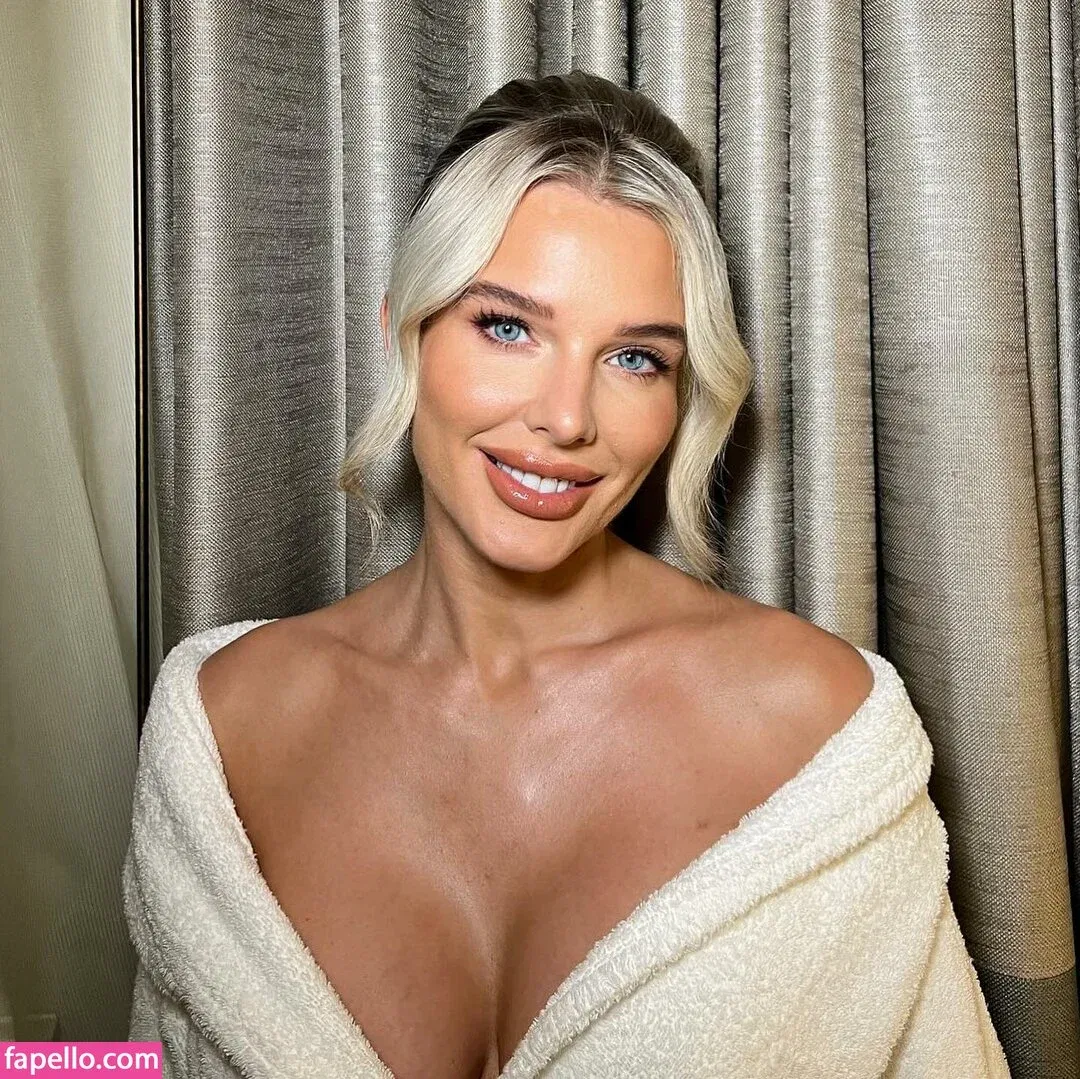 Helen Flanagan Onlyfans Photo Gallery 