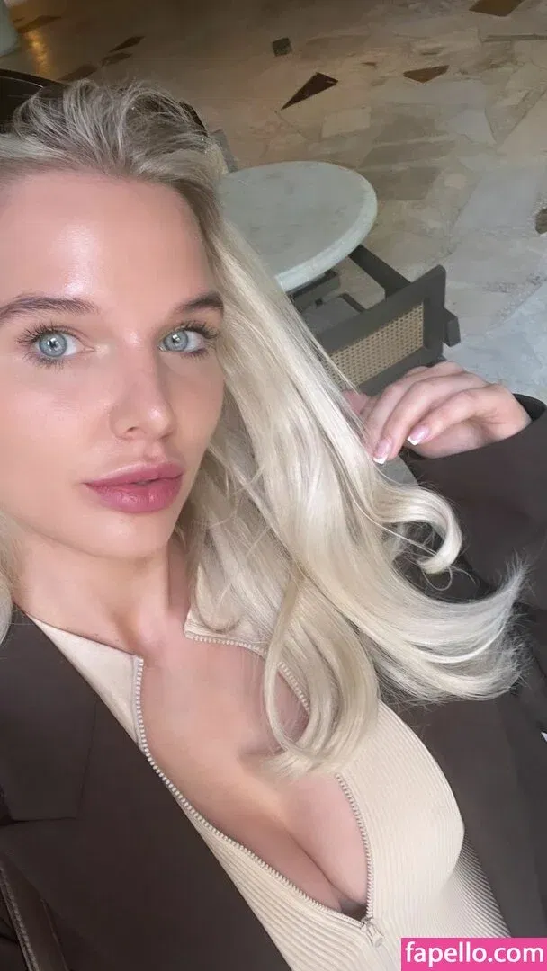 Helen Flanagan Onlyfans Photo Gallery 