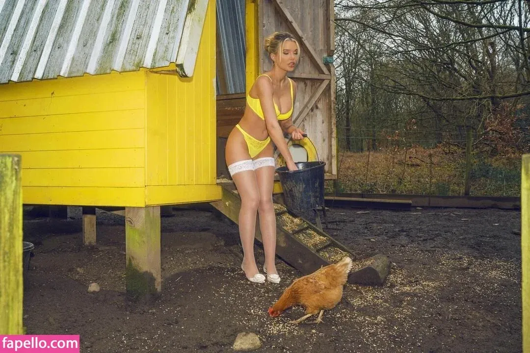 Helen Flanagan Onlyfans Photo Gallery 