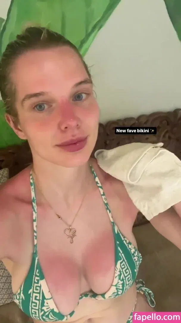 Helen Flanagan Onlyfans Photo Gallery 