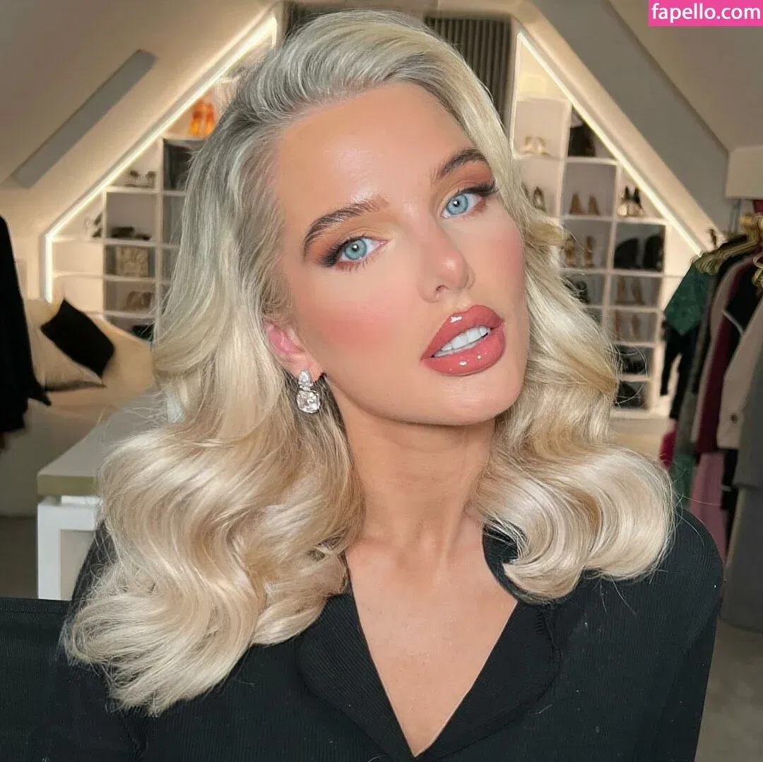 Helen Flanagan Onlyfans Photo Gallery 