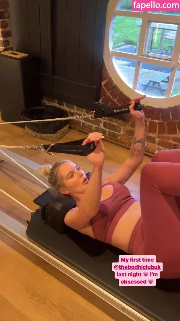 Helen Flanagan Onlyfans Photo Gallery 