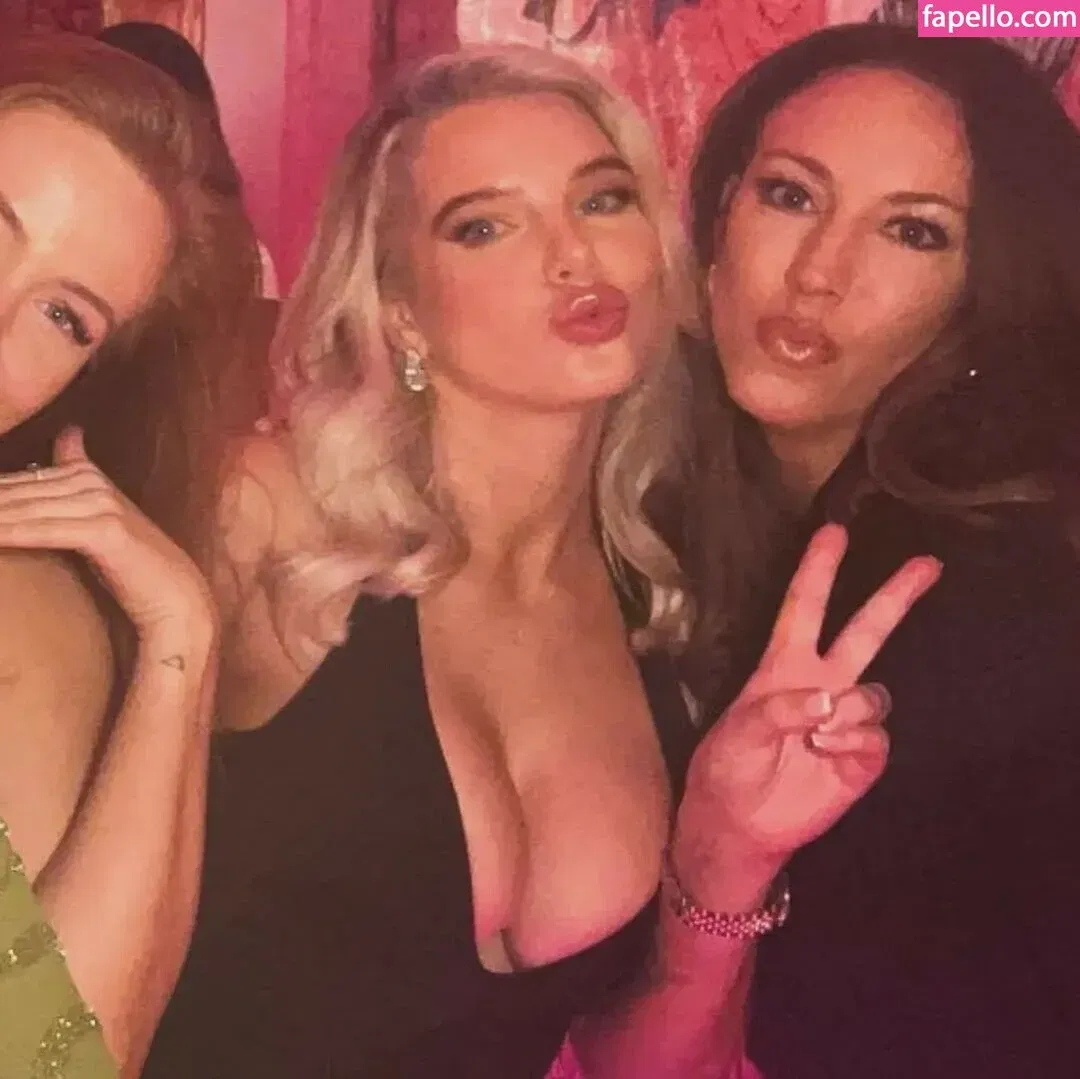 Helen Flanagan Onlyfans Photo Gallery 