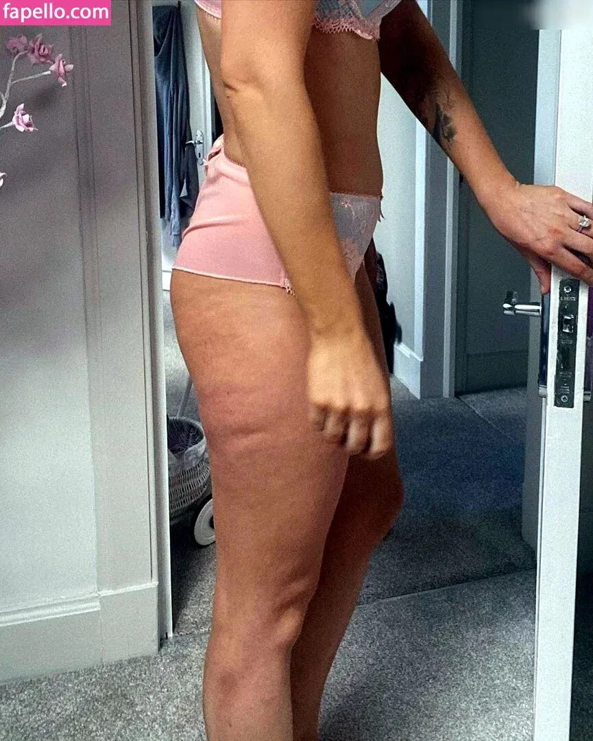 Helen Flanagan Onlyfans Photo Gallery 