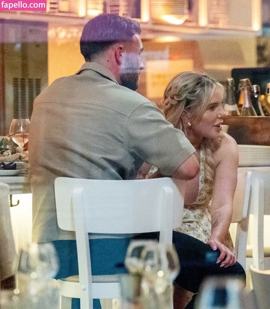 Helen Flanagan Onlyfans Photo Gallery 