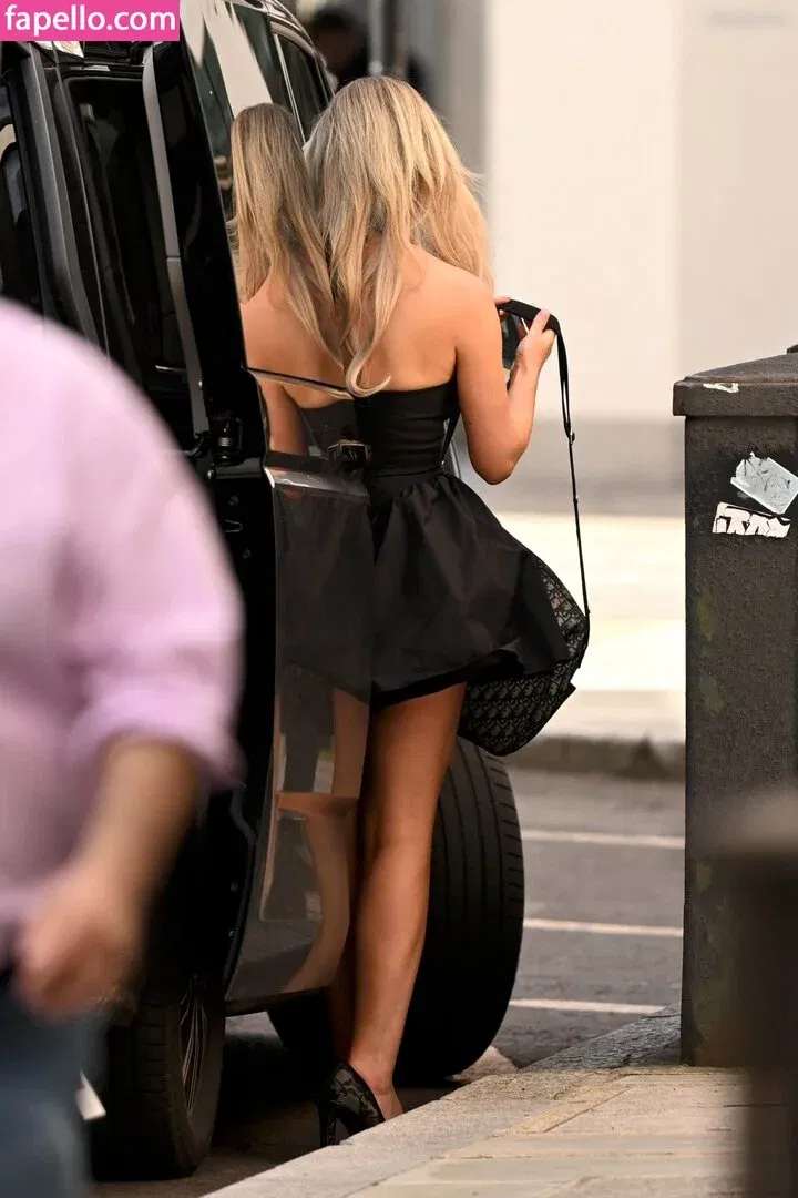 Helen Flanagan Onlyfans Photo Gallery 