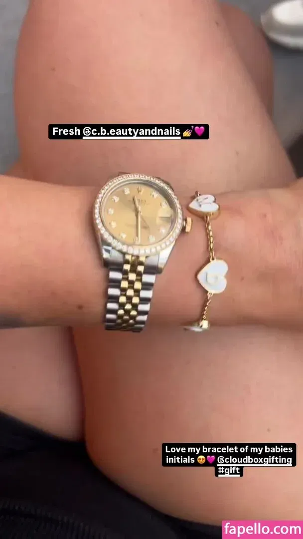 Helen Flanagan Onlyfans Photo Gallery 