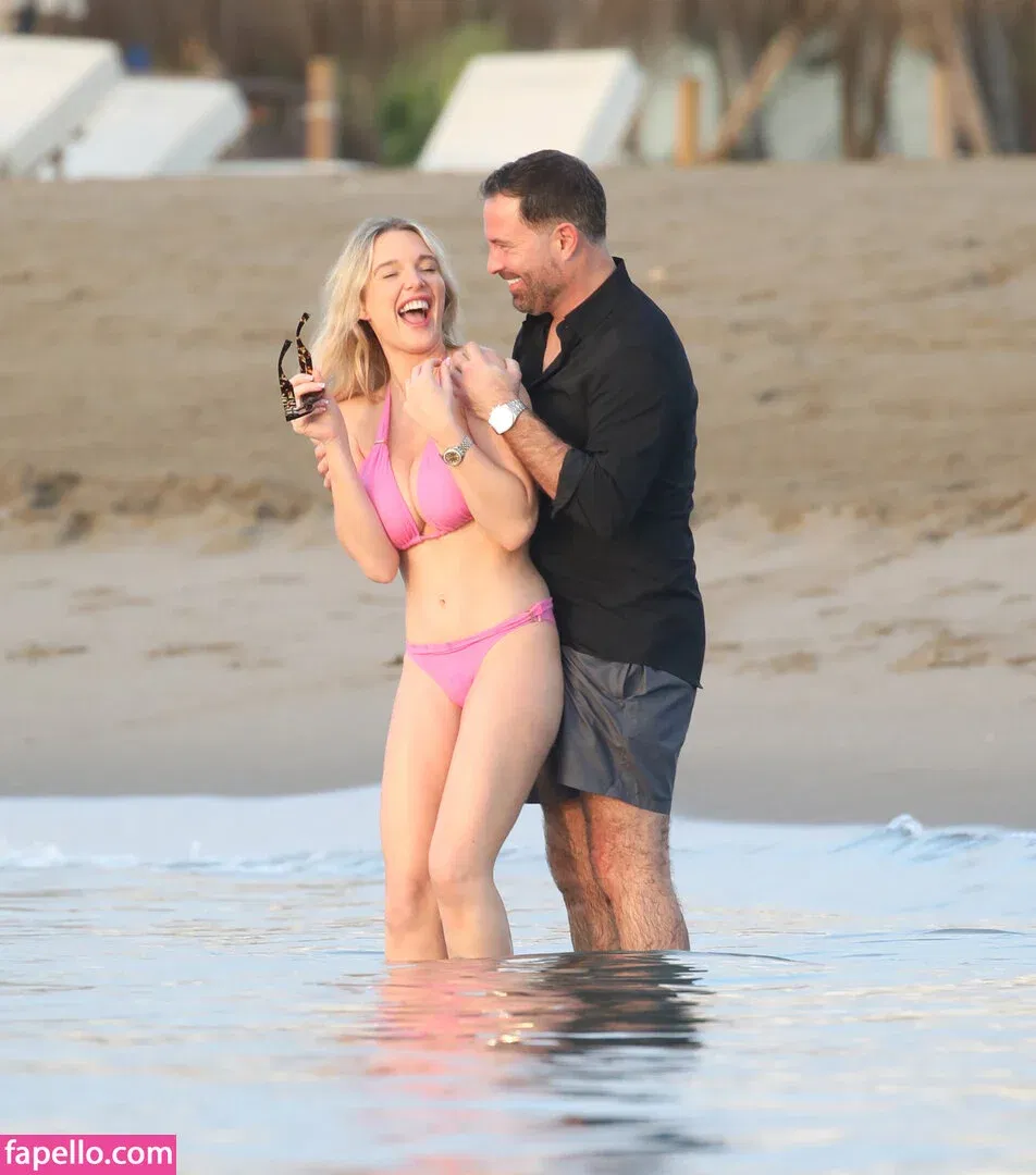 Helen Flanagan Onlyfans Photo Gallery 