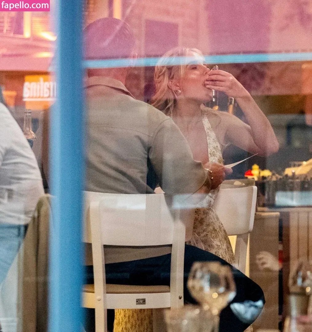 Helen Flanagan Onlyfans Photo Gallery 