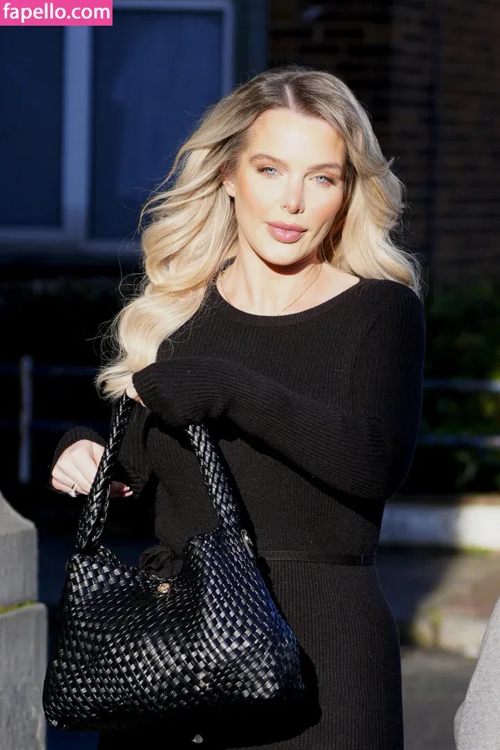 Helen Flanagan Onlyfans Photo Gallery 