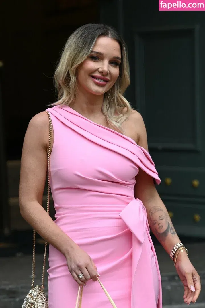 Helen Flanagan Onlyfans Photo Gallery 